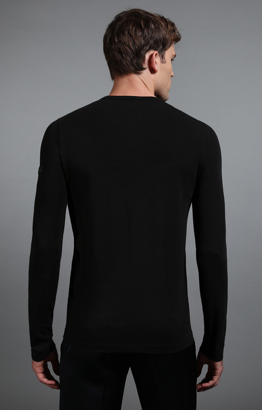 BLACK FULL SLEEVE